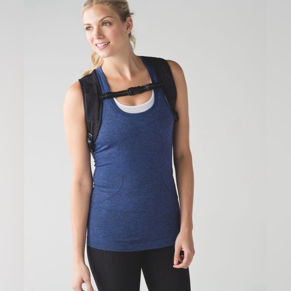 Lululemon Swiftly Tech Racerback
Black / Sapphire Blue size 8 - Picture 3 of 11